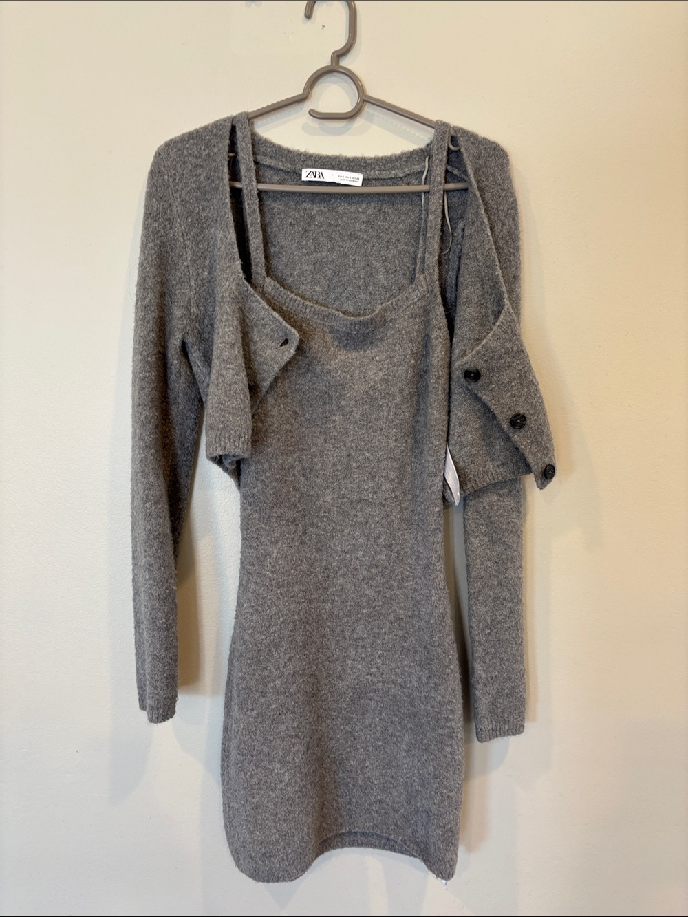 Zara Gray Long-Sleeve Knit Dress - Picture 4 of 8